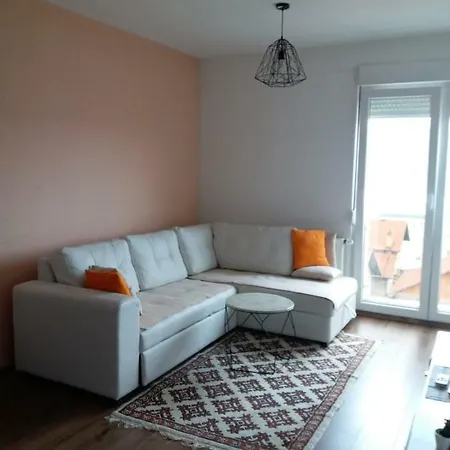 Apartman Jelena Apartamento *
